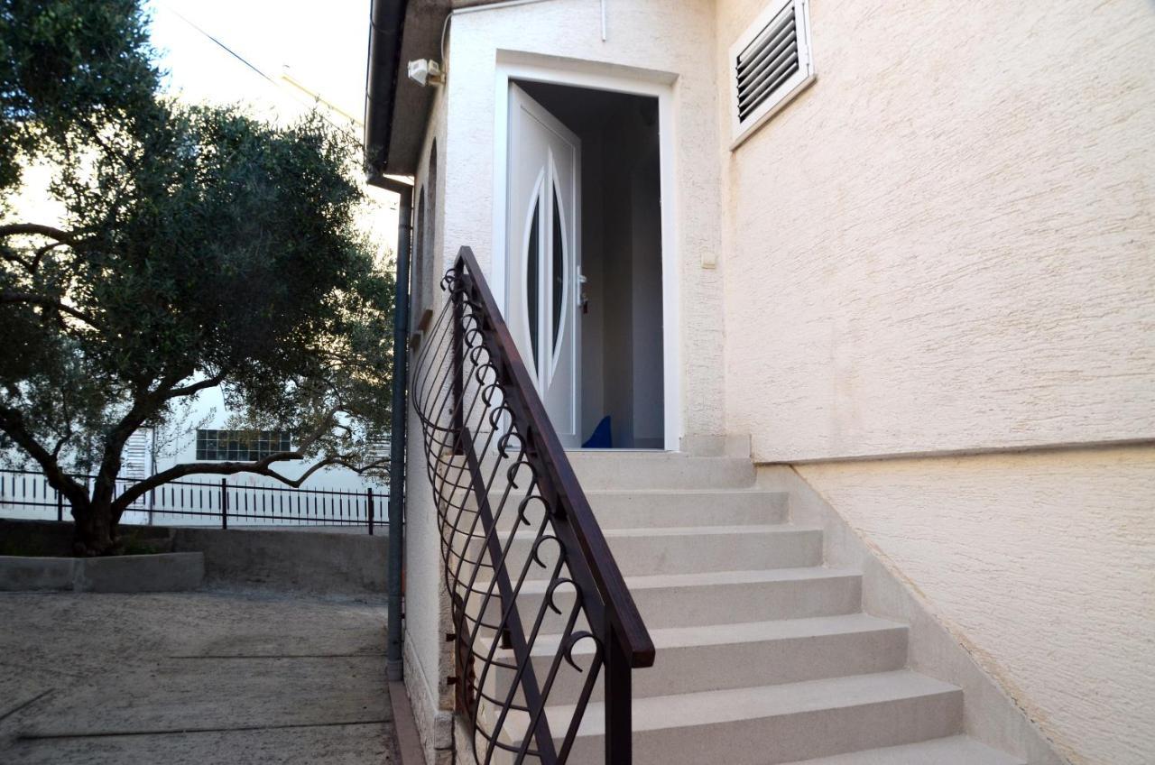 ביוגראד נה מורו Dvosoban Apartman U Centru Grada מראה חיצוני תמונה