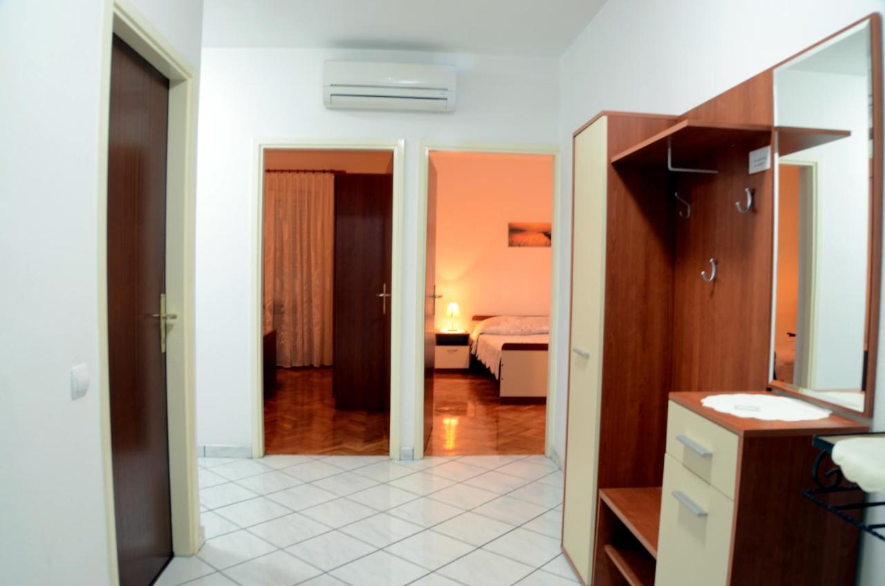 ביוגראד נה מורו Dvosoban Apartman U Centru Grada מראה חיצוני תמונה
