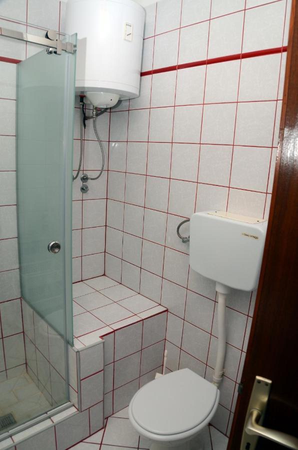 ביוגראד נה מורו Dvosoban Apartman U Centru Grada מראה חיצוני תמונה