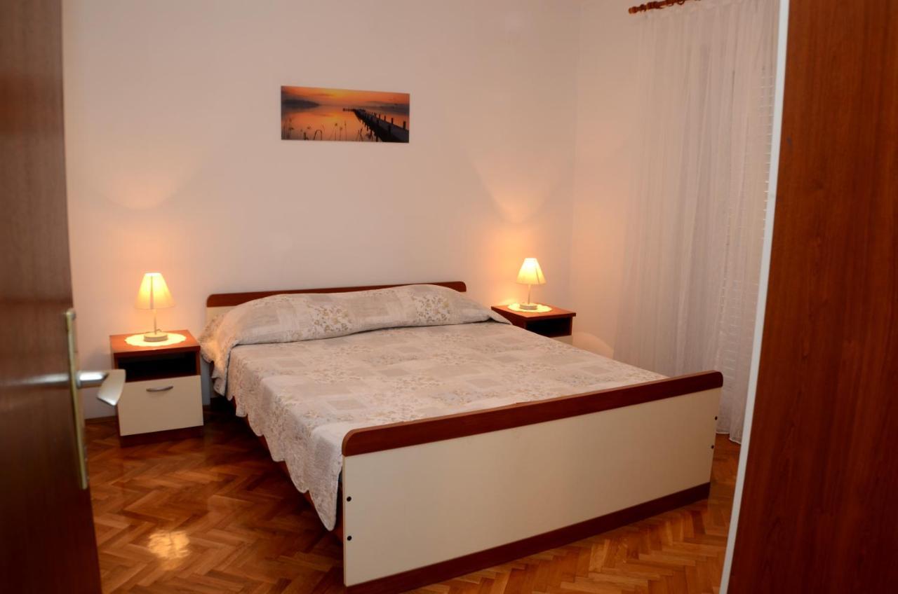 ביוגראד נה מורו Dvosoban Apartman U Centru Grada מראה חיצוני תמונה