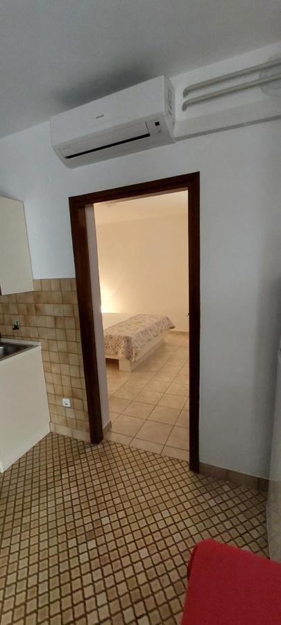 ביוגראד נה מורו Dvosoban Apartman U Centru Grada מראה חיצוני תמונה
